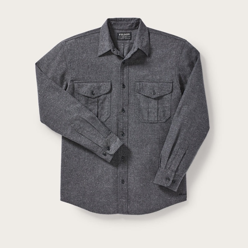 Filson Men’s ALASKAN‎ GUIDE SHIRT in Size S in Dark Heather Grey. 100% cotton.